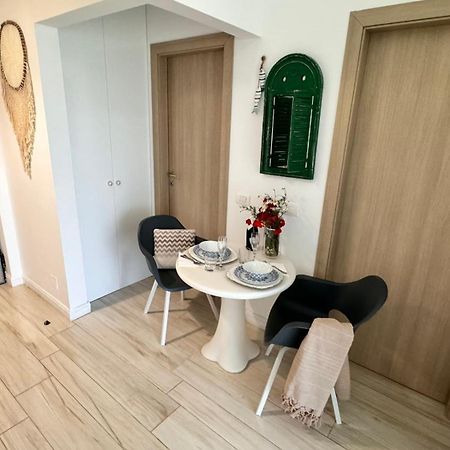 White Tower Mamaia - Private Apartment Экстерьер фото