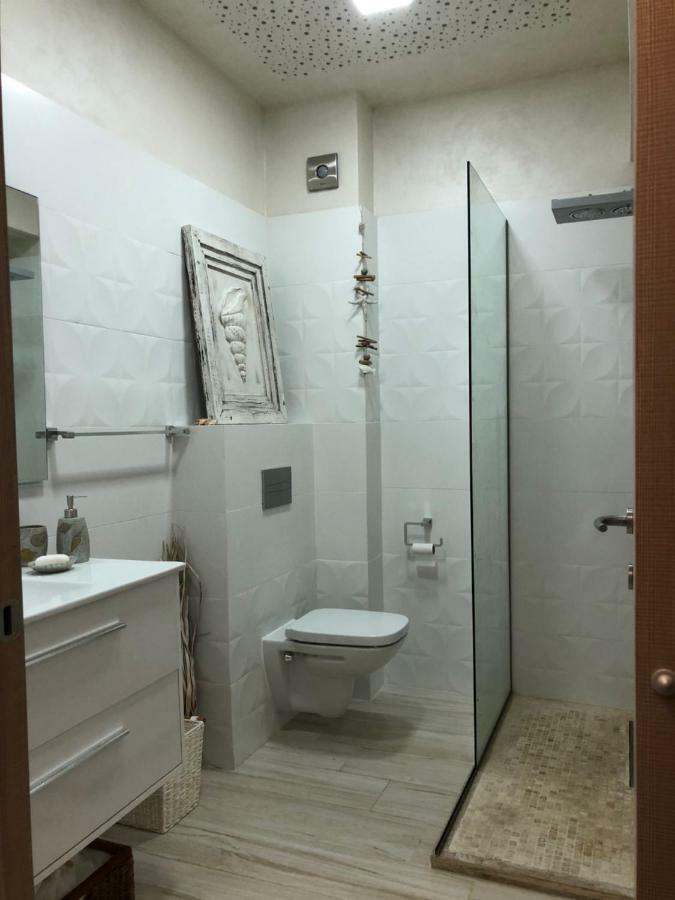 White Tower Mamaia - Private Apartment Экстерьер фото