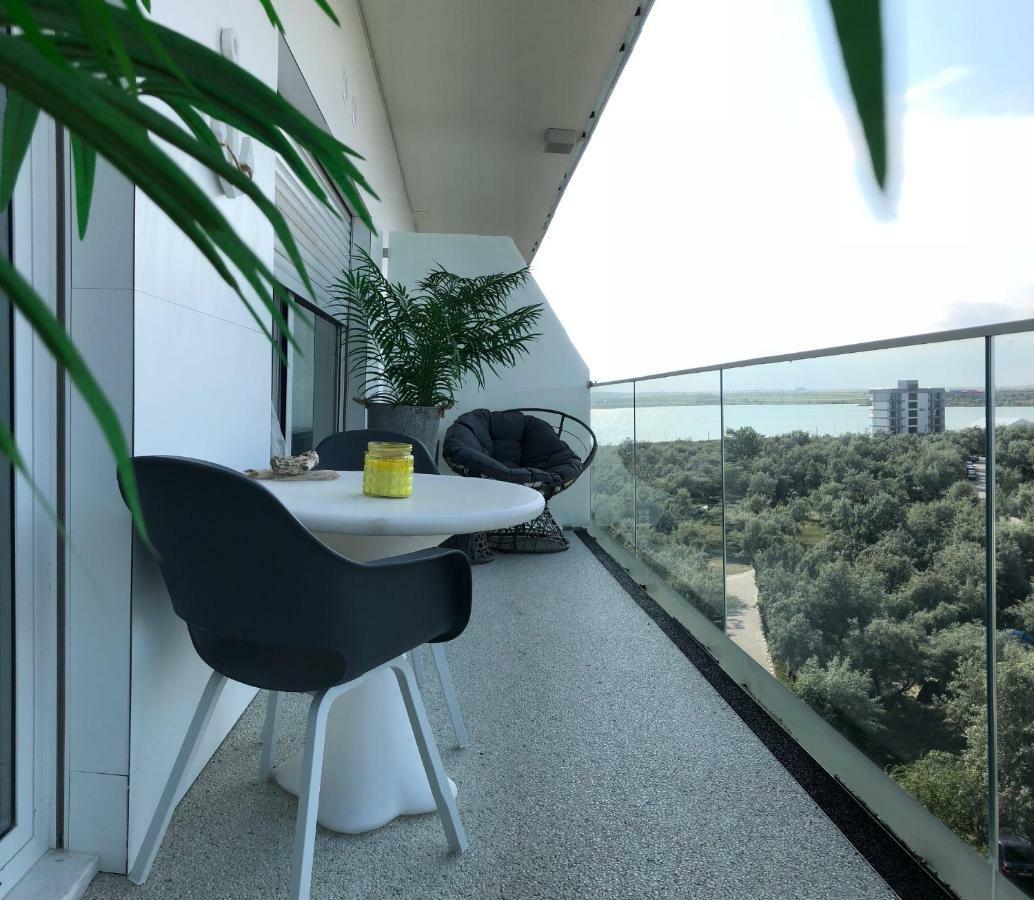 White Tower Mamaia - Private Apartment Экстерьер фото
