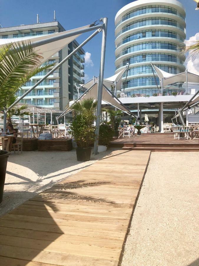 White Tower Mamaia - Private Apartment Экстерьер фото