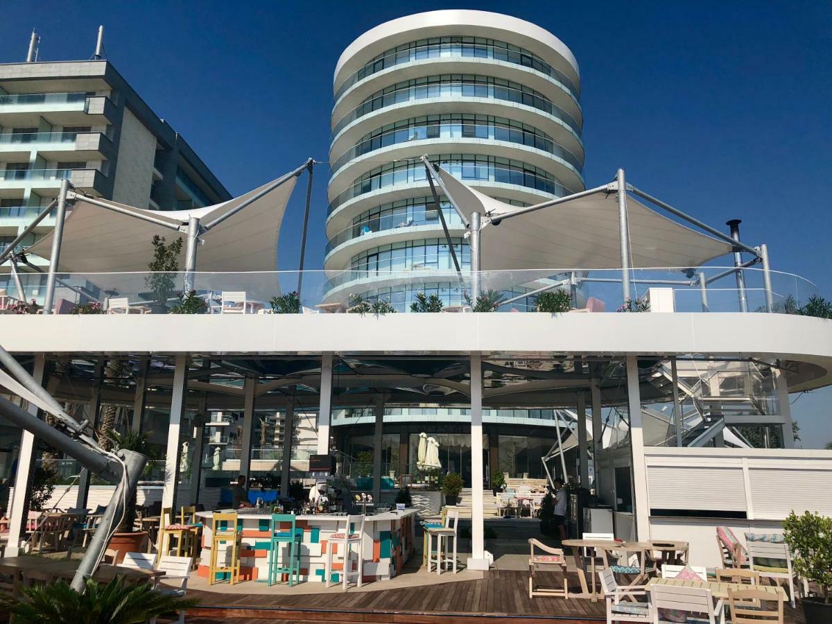 White Tower Mamaia - Private Apartment Экстерьер фото