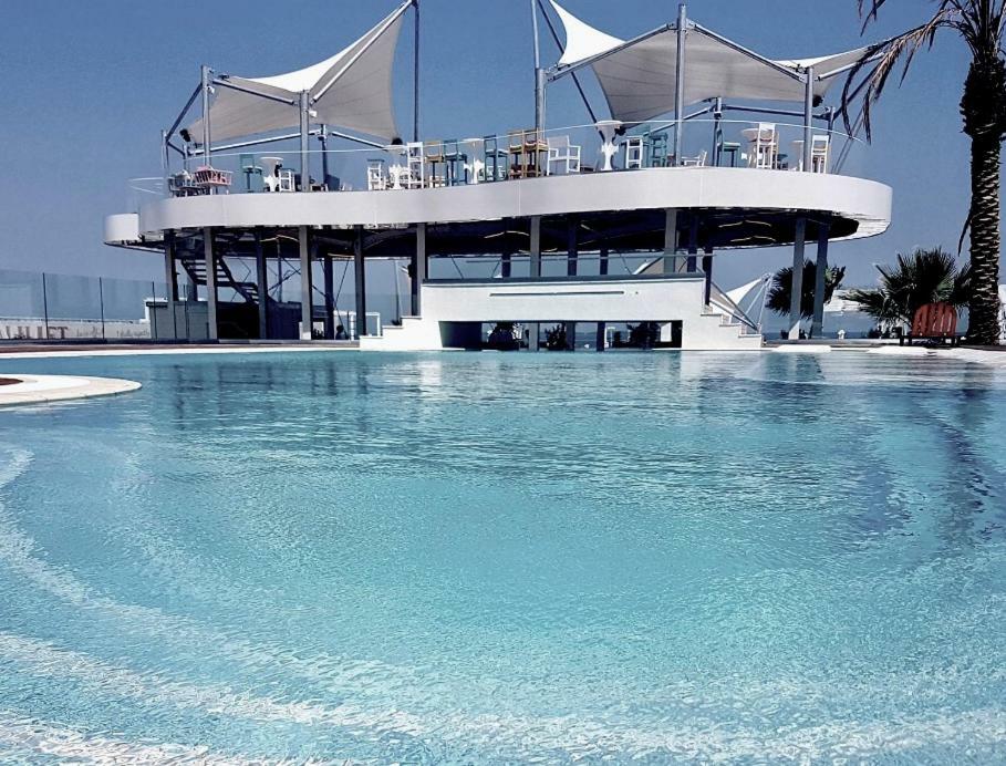 White Tower Mamaia - Private Apartment Экстерьер фото